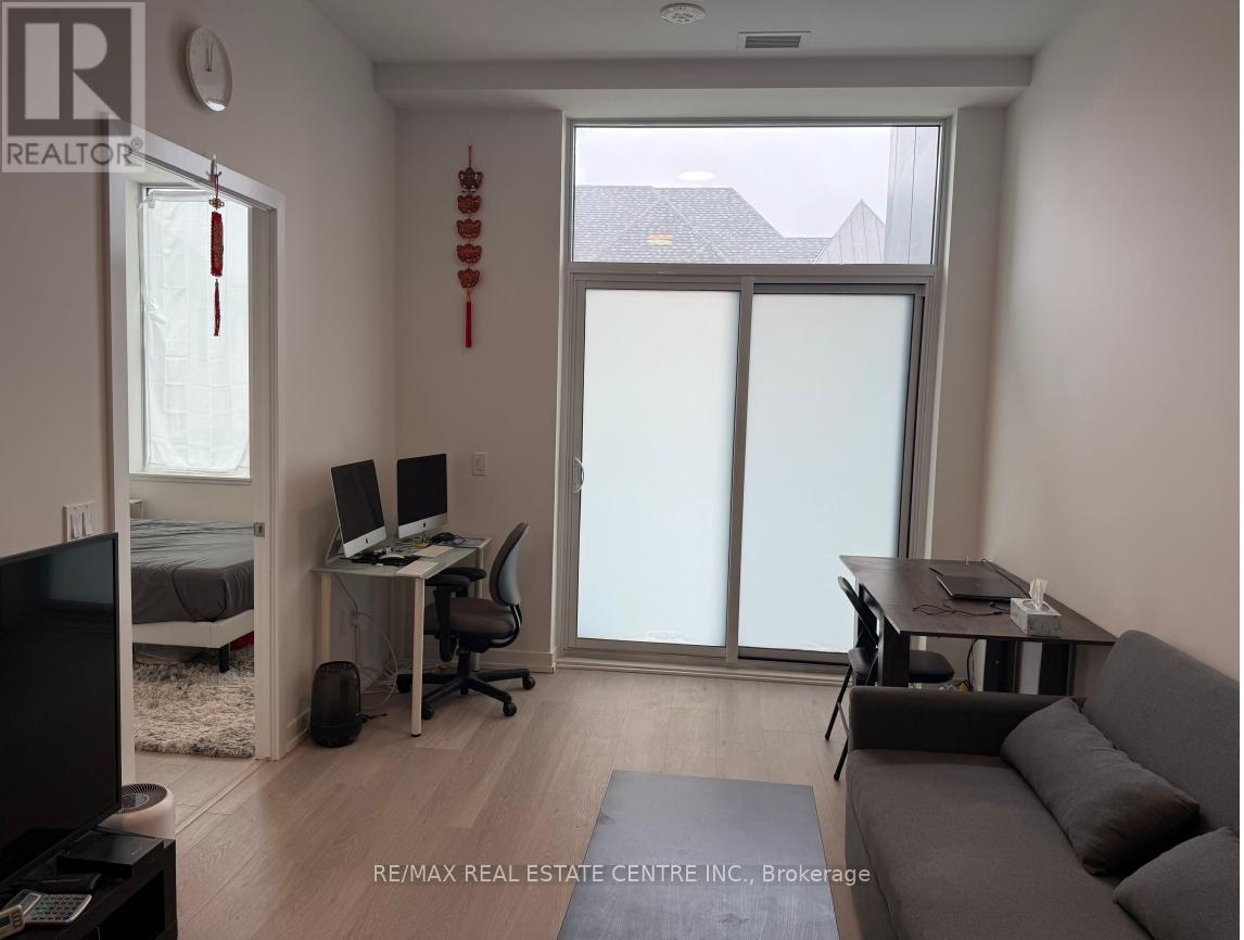 111 - 2501 Saw Whet Boulevard E, Oakville, Ontario  L6L 0H5 - Photo 4 - W13497248