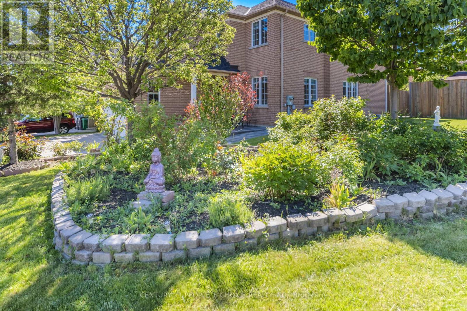 753 Envoy Drive, Mississauga, Ontario  L5W 1H3 - Photo 2 - W13497278