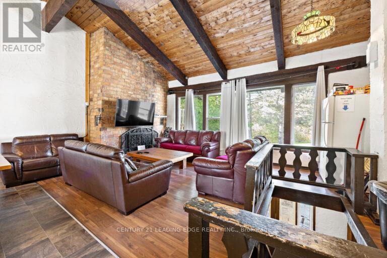 190-192-194 Tyrolean Lane, Blue Mountains, Ontario  L9Y 3Z2 - Photo 4 - X13497268