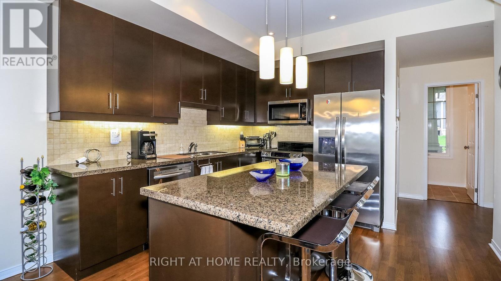 33 Marina Village Drive, Georgian Bay, Ontario  L0K 1S0 - Photo 6 - X13497276