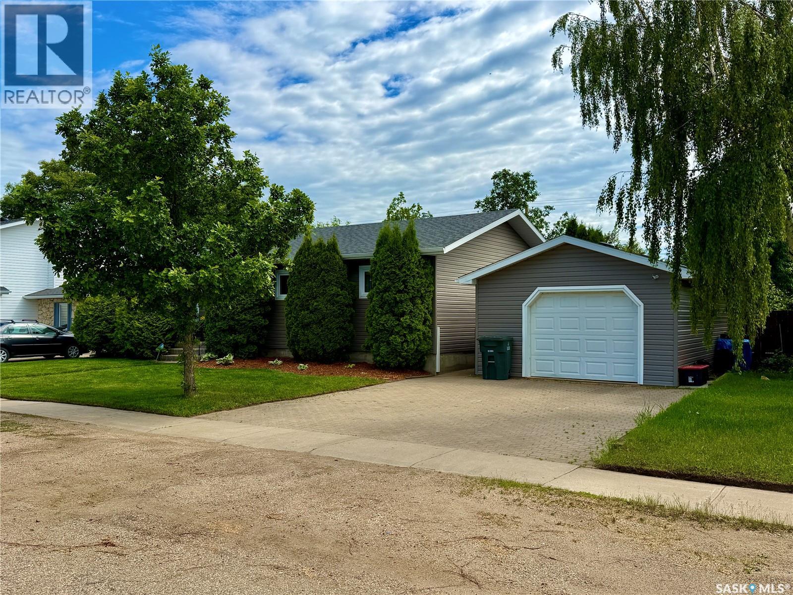 208 James Street, Langham, Saskatchewan  S0K 2L0 - Photo 44 - SK040895