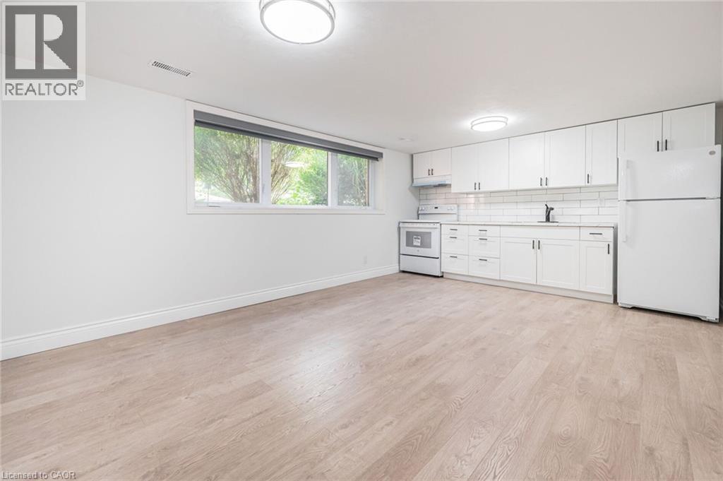 58 Cyprus Drive Unit# Lower, Kitchener, Ontario  N2M 4R5 - Photo 3 - 40843163