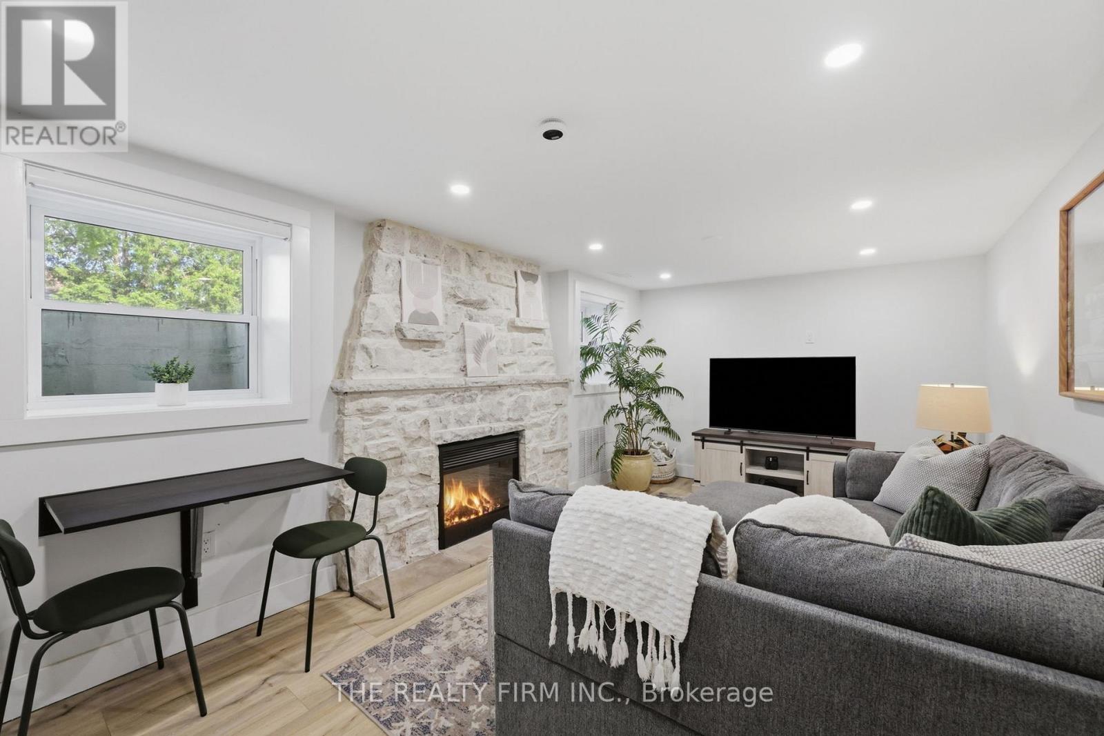8 Briscoe Street W, London South, Ontario  N6J 1L8 - Photo 25 - X13497364