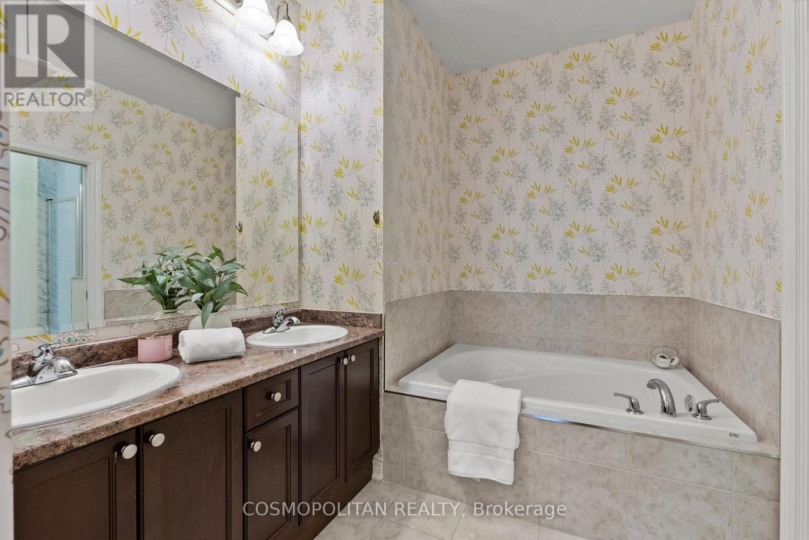 4359 Chemonda Street, Niagara Falls, Ontario  L2G 0E9 - Photo 9 - X13487156