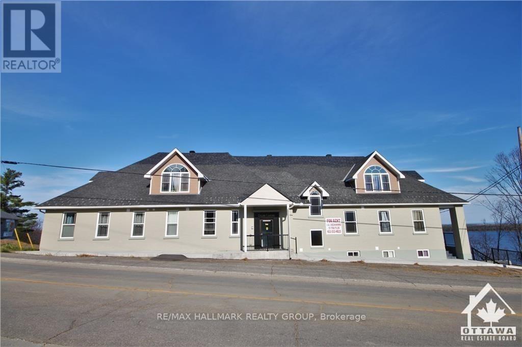 7 - 768 USBORNE STREET, McNab/Braeside, Ontario