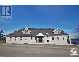 7 - 768 USBORNE STREET, McNab/Braeside, Ontario