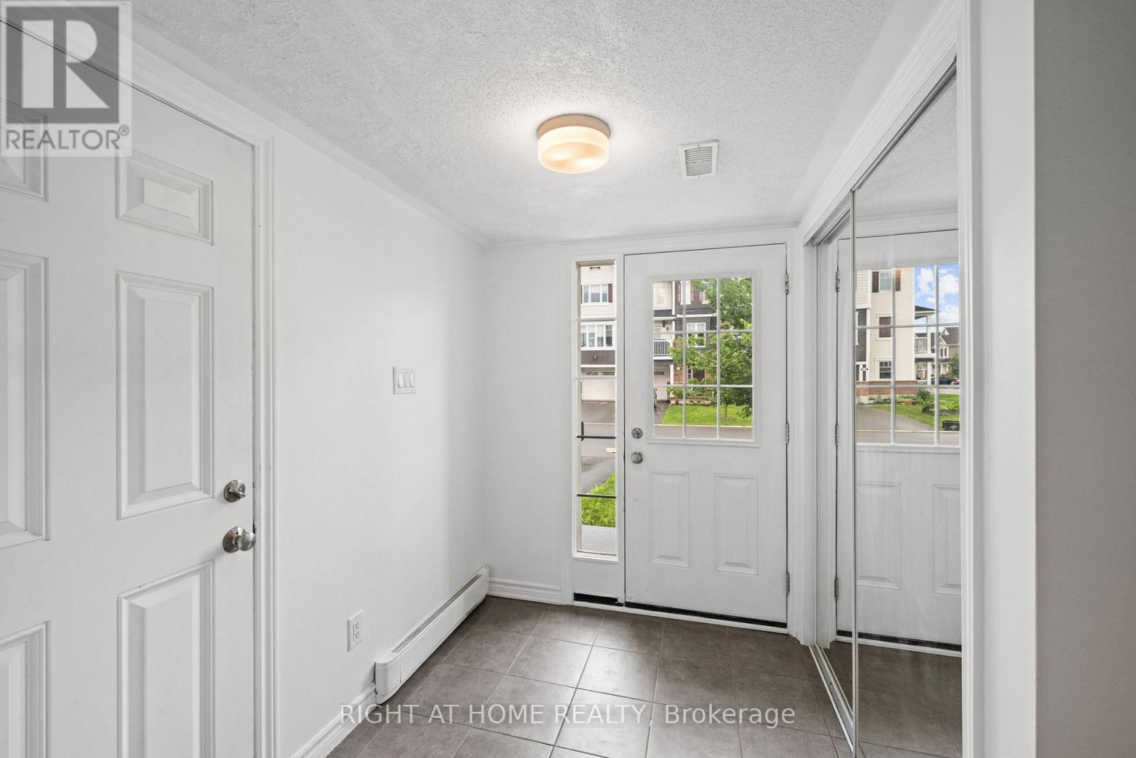 403 Gerardia Lane, Ottawa, Ontario  K4A 1C7 - Photo 3 - X13497366