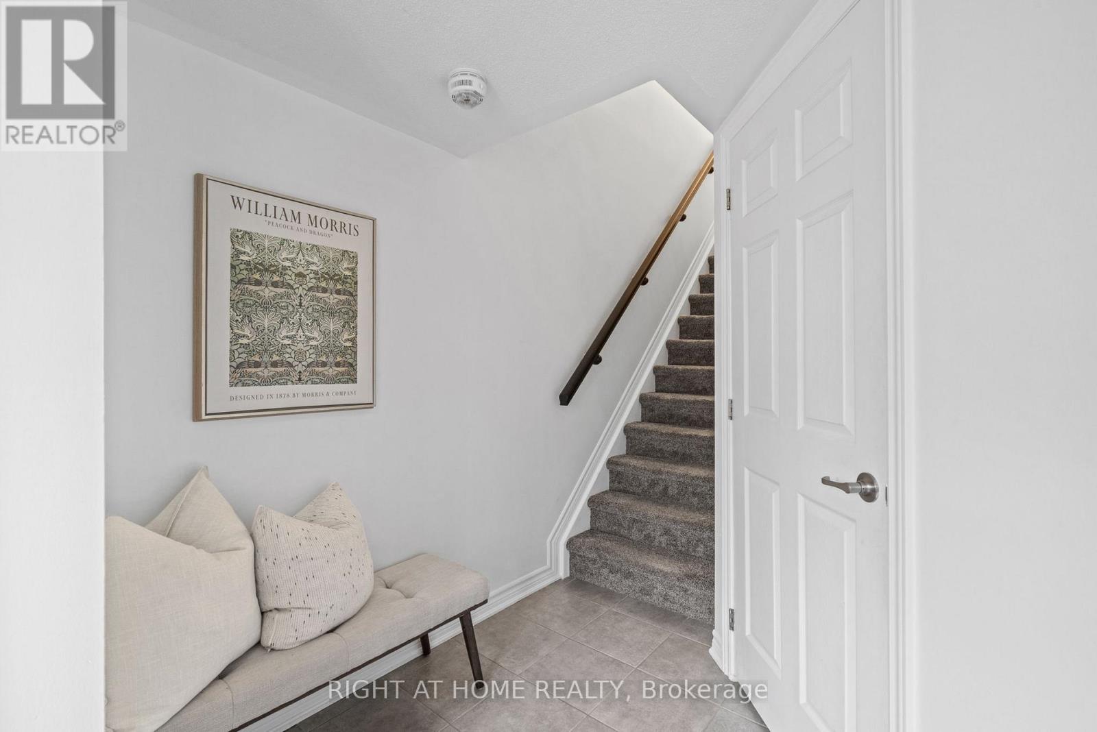 403 Gerardia Lane, Ottawa, Ontario  K4A 1C7 - Photo 4 - X13497366