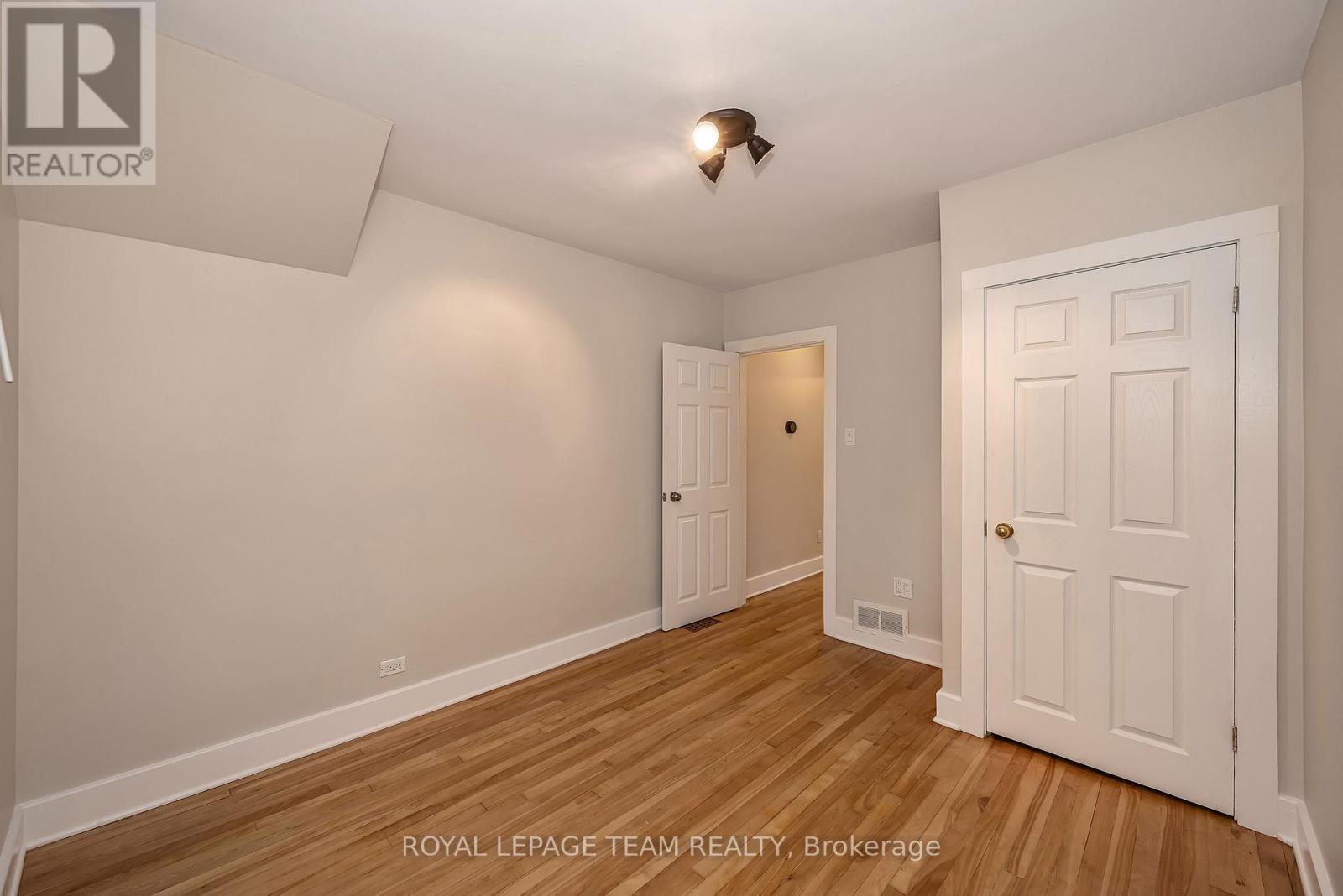 4 Queen Mary Street, Ottawa, Ontario  K1K 1Y2 - Photo 16 - X13497390