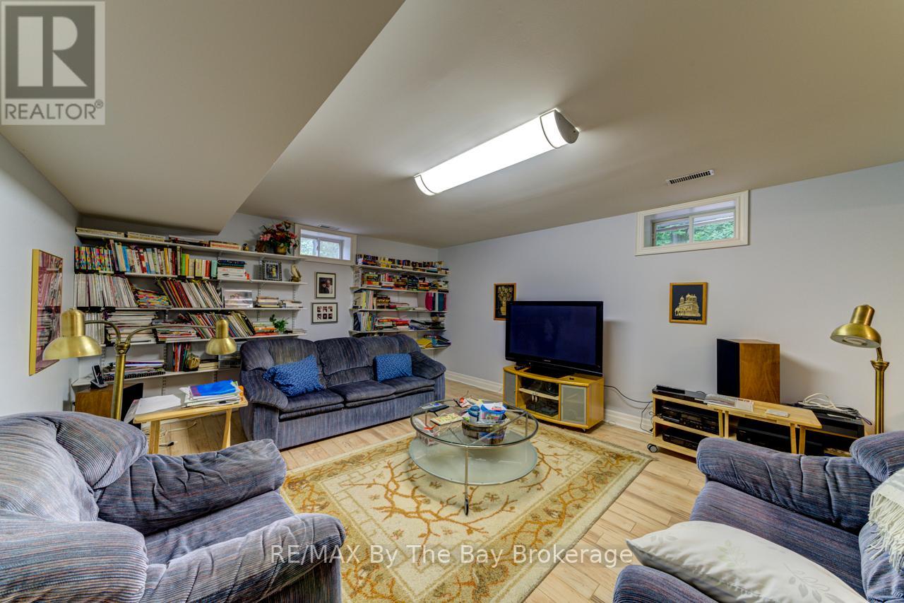 28 Bridlewood Crescent, Wasaga Beach, Ontario  L9Z 1B4 - Photo 32 - S13497312