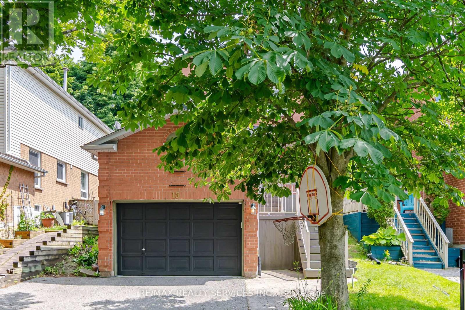 15 CLIMIE COURT, Clarington, Ontario