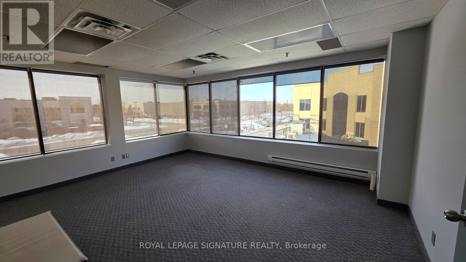 3 - 237 Romina Road, Vaughan (Concord), Ontario  L4K 4V3 - Photo 6 - N13497336