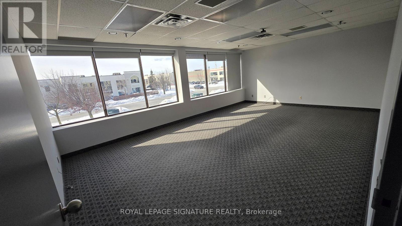 3 - 237 Romina Road, Vaughan (Concord), Ontario  L4K 4V3 - Photo 8 - N13497336