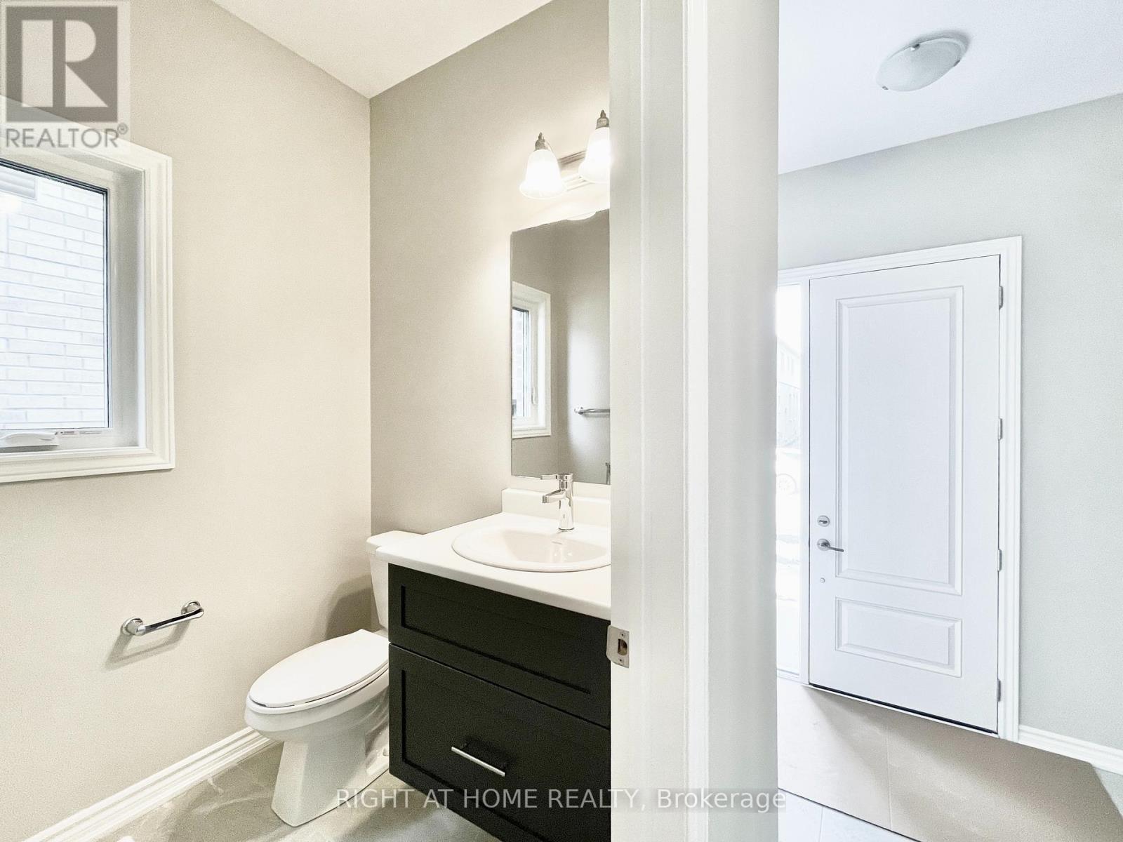 66 Gemini Drive, Barrie, Ontario  L9J 0P8 - Photo 5 - S13497306