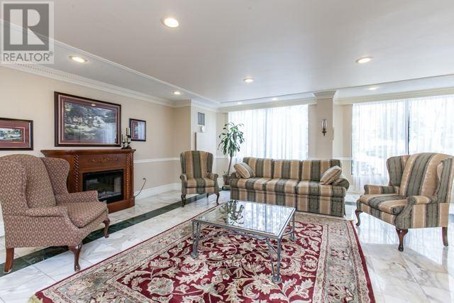 704 - 1270 Maple Crossing Boulevard, Burlington, Ontario  L7S 2J3 - Photo 8 - W13497346