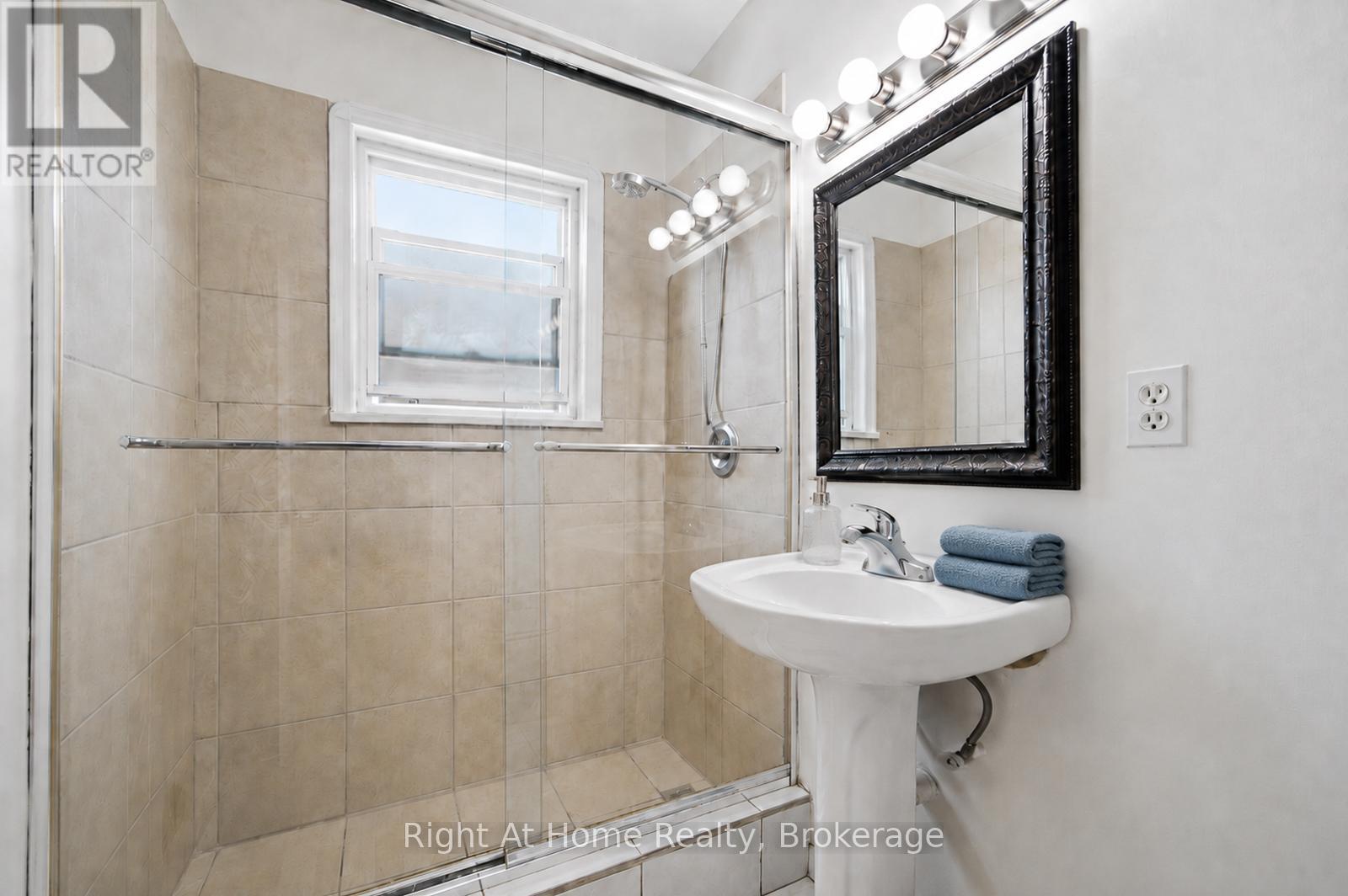 16 Oriole Park Avenue, Belleville, Ontario  K8N 4C7 - Photo 23 - X13493630