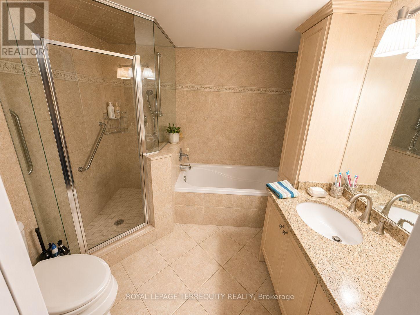 1011 - 1101 Steeles Avenue W, Toronto, Ontario  M2R 3W5 - Photo 21 - C13496100