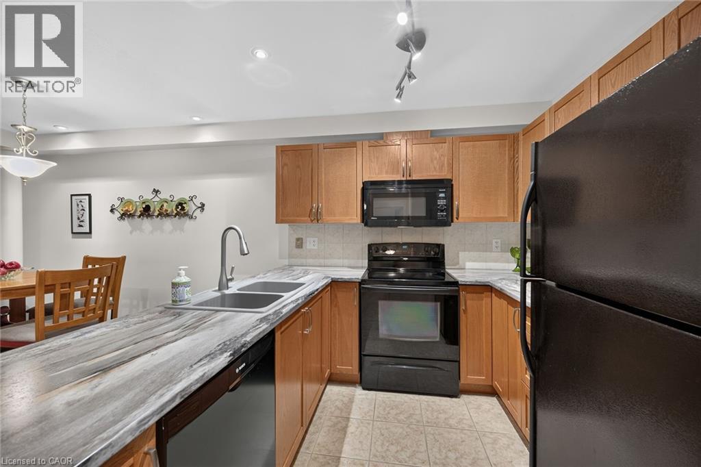 16 Appalachian Trail, Hamilton, Ontario  L9B 2X8 - Photo 6 - 40843337