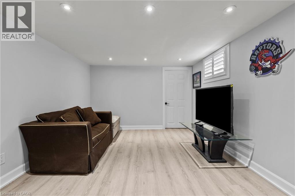 27 Bobolink Road, Hamilton, Ontario  L9A 2P3 - Photo 29 - 40842584