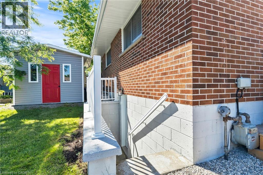 27 Bobolink Road, Hamilton, Ontario  L9A 2P3 - Photo 44 - 40842584