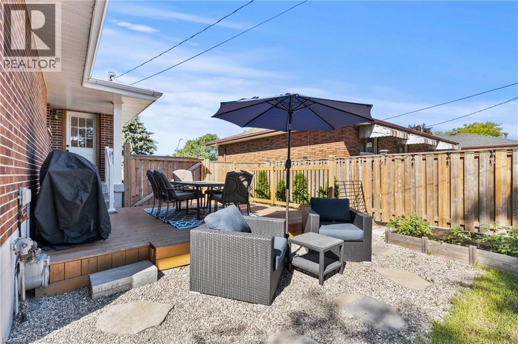 27 Bobolink Road, Hamilton, Ontario  L9A 2P3 - Photo 40 - 40842584
