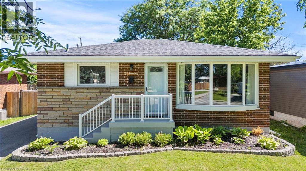 27 Bobolink Road, Hamilton, Ontario  L9A 2P3 - Photo 2 - 40842584
