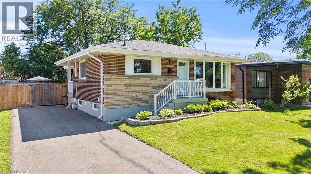 27 BOBOLINK Road, Hamilton, Ontario