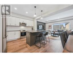 27 HEDLEY LANE, Centre Wellington, Ontario