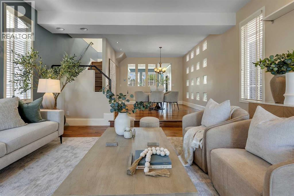 2215 3 Avenue NW, Calgary, Alberta  T2N 0K7 - Photo 3 - A2321966