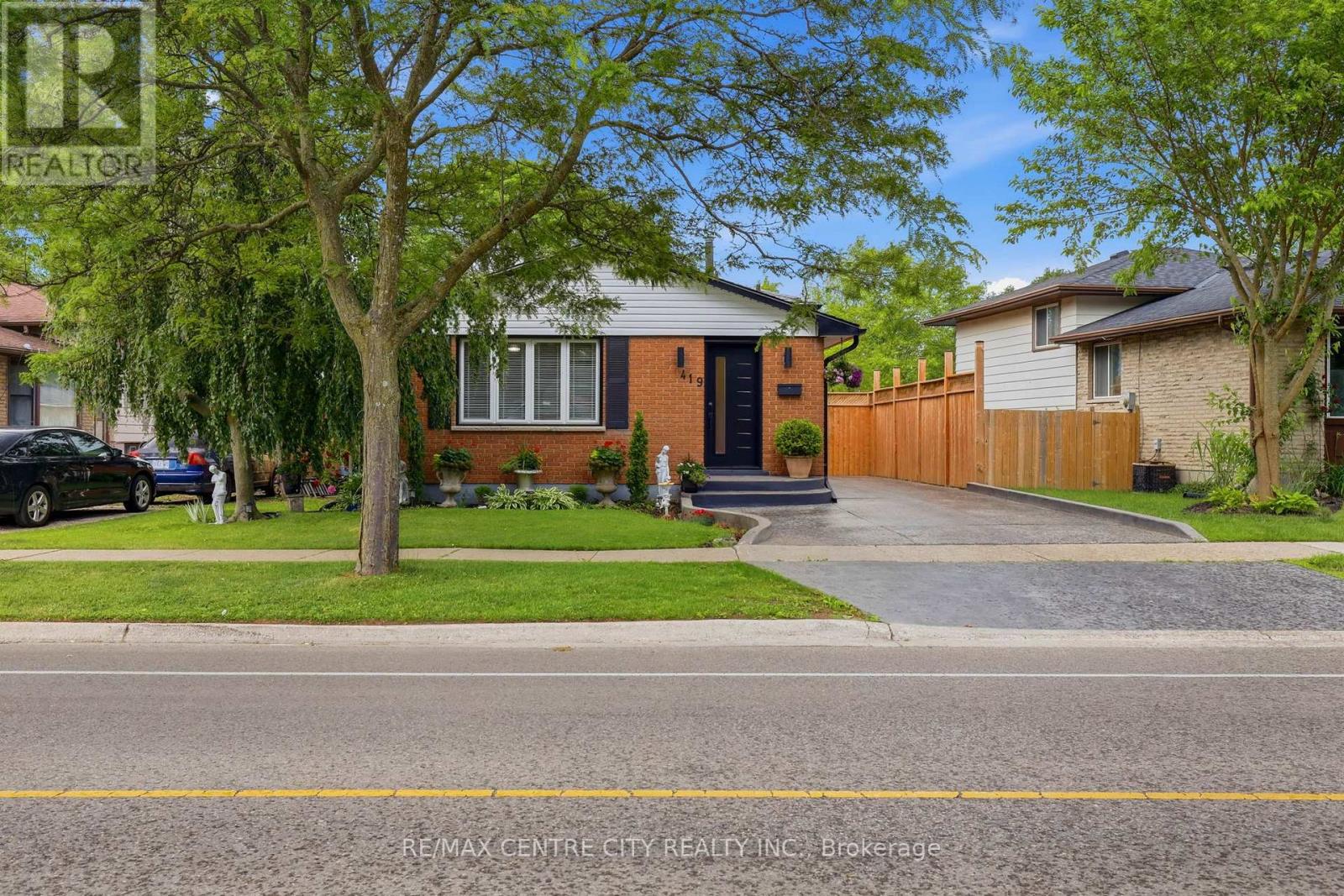 419 FERNDALE AVENUE, London South, Ontario