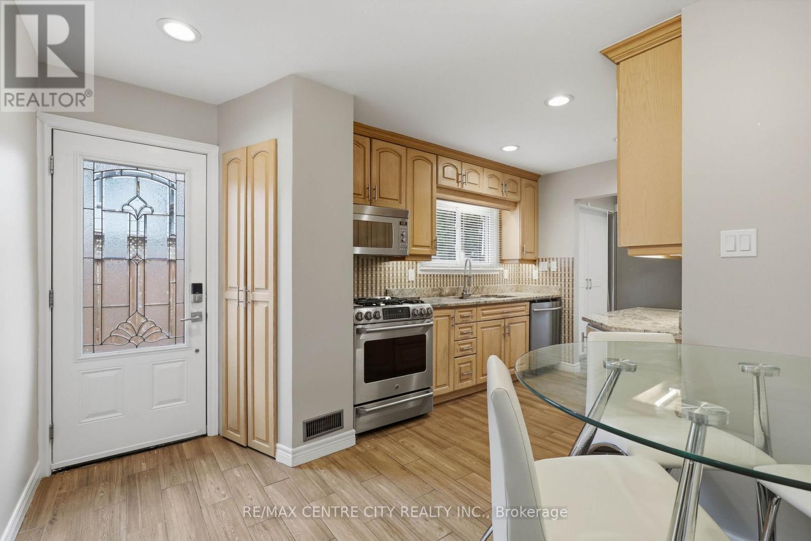 419 Ferndale Avenue, London South, Ontario  N6C 2Y9 - Photo 15 - X13497450