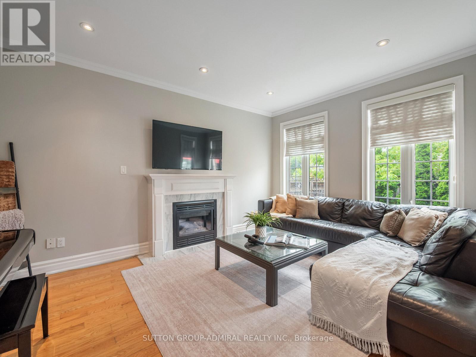 255 Cocksfield Avenue, Toronto, Ontario  M3H 3T6 - Photo 16 - C13473596