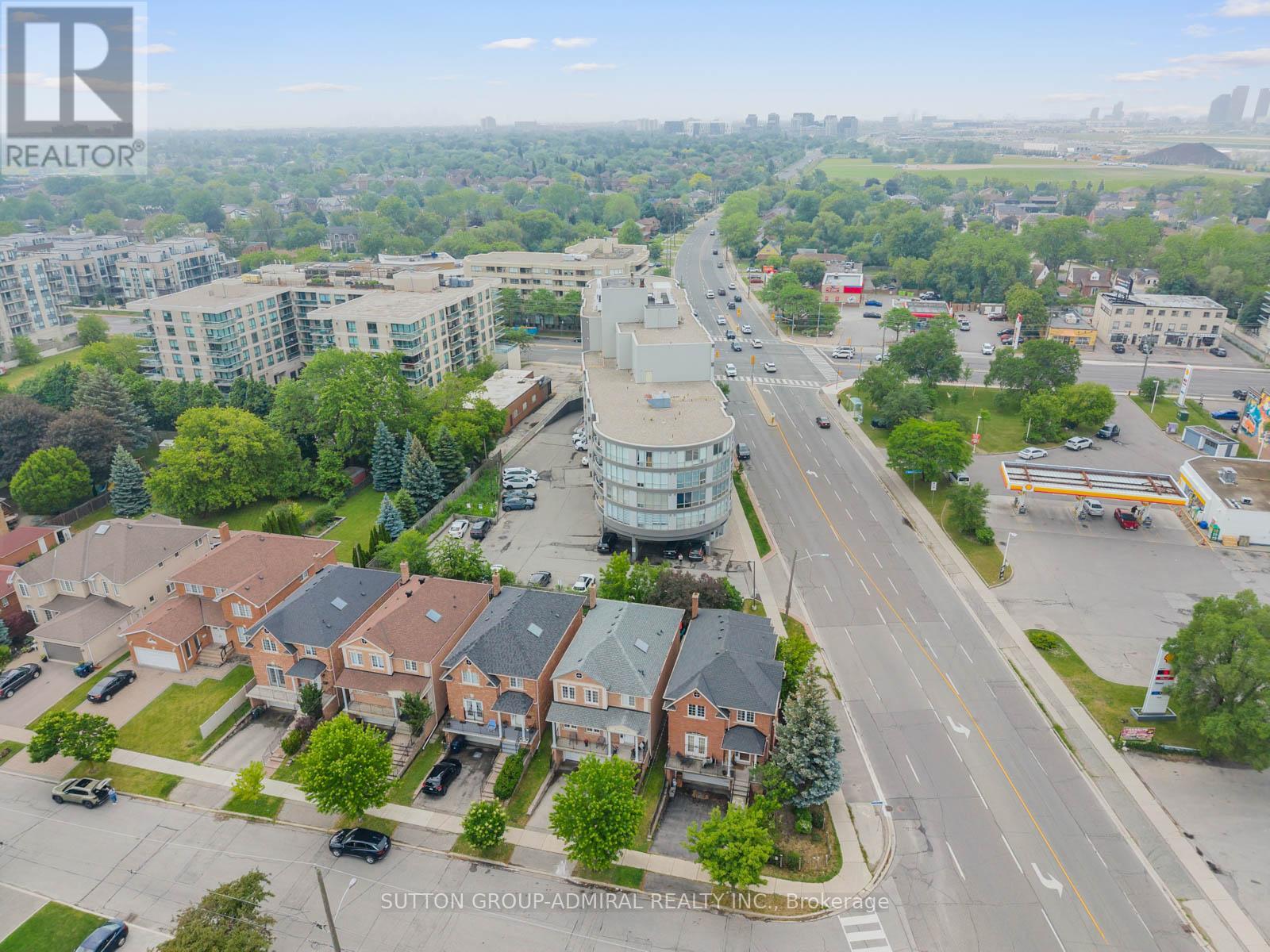 255 Cocksfield Avenue, Toronto, Ontario  M3H 3T6 - Photo 42 - C13473596