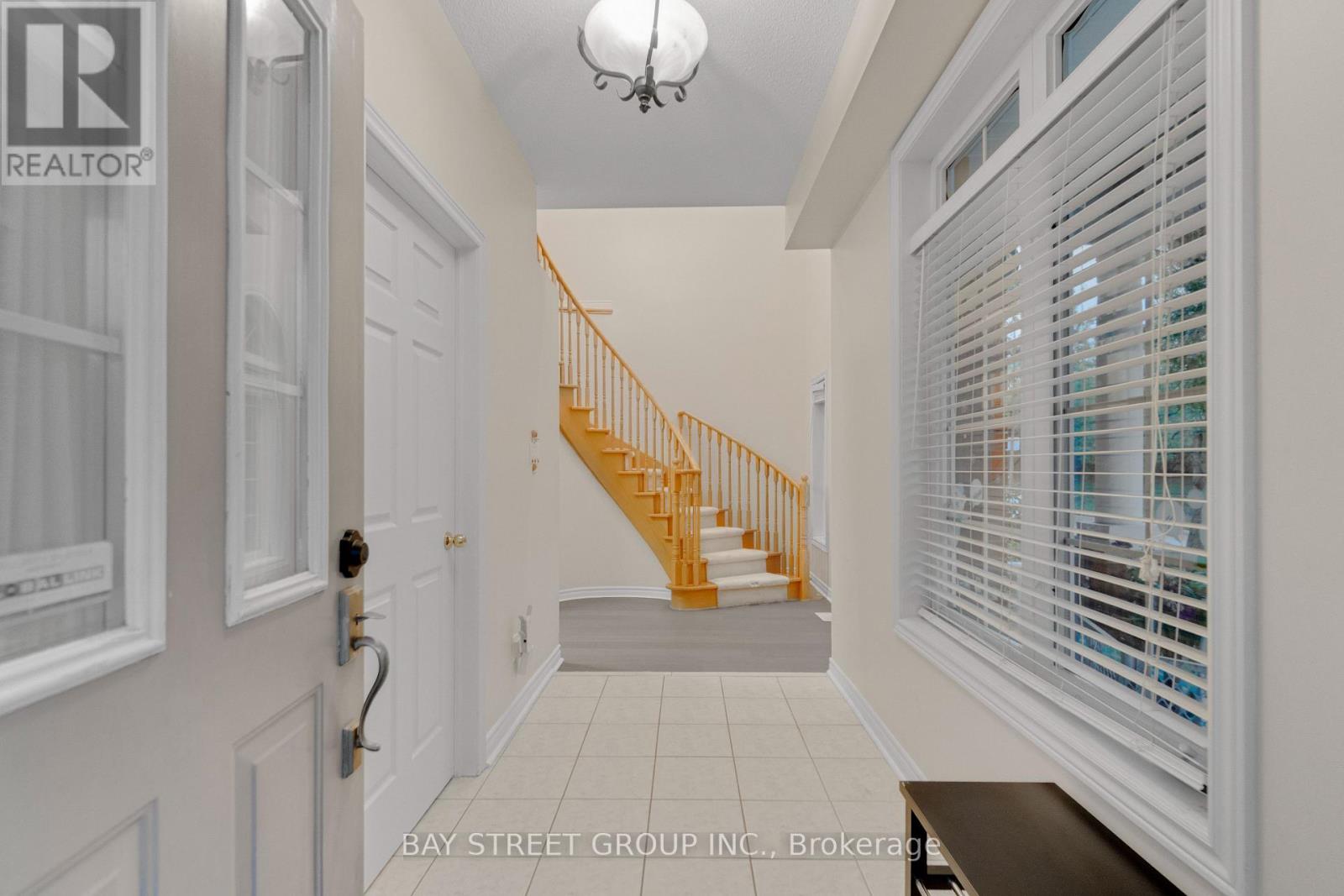 80 Irish Rose Drive, Markham, Ontario  L6C 2J6 - Photo 11 - N13496870