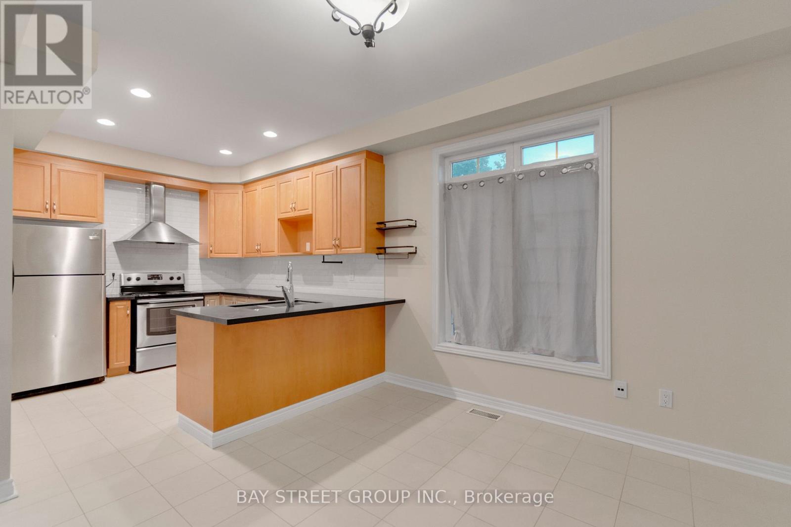 80 Irish Rose Drive, Markham, Ontario  L6C 2J6 - Photo 17 - N13496870