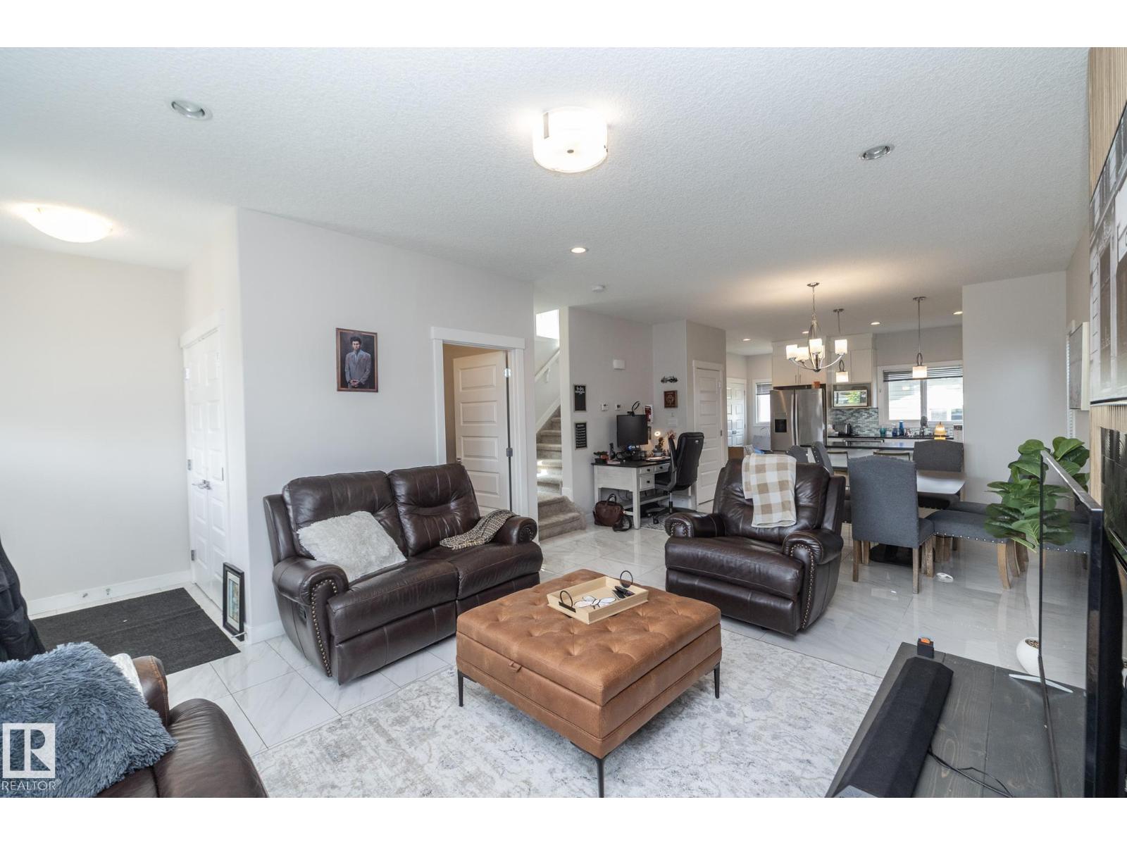 3506 48 Av, Beaumont, Alberta  T4X 2C4 - Photo 4 - E4496054