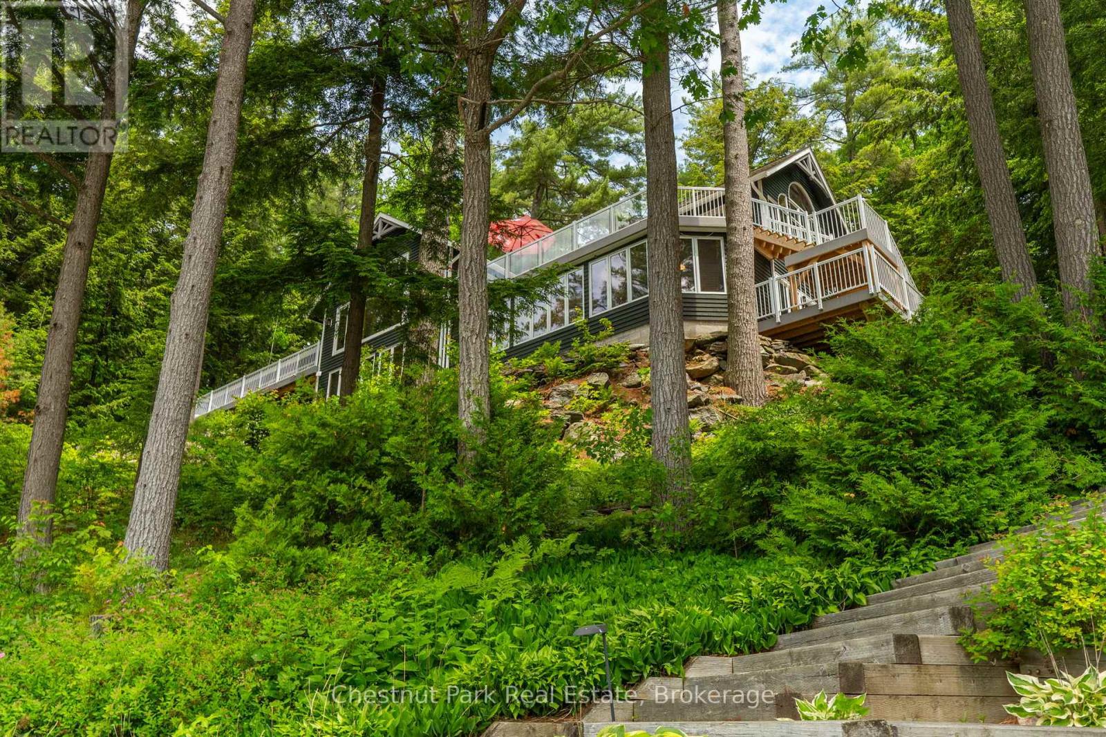 1077 Hamills Point Road, Muskoka Lakes, Ontario  P0B 1J0 - Photo 3 - X13497476