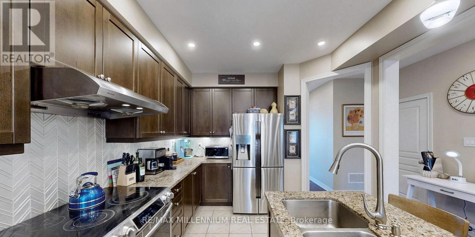 253 East's Corners (Main & 2nd Floors) Boulevard S, Vaughan, Ontario  L4H 4L7 - Photo 25 - N13494346