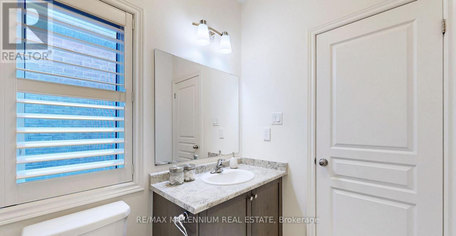 253 East's Corners (Main & 2nd Floors) Boulevard S, Vaughan, Ontario  L4H 4L7 - Photo 38 - N13494346