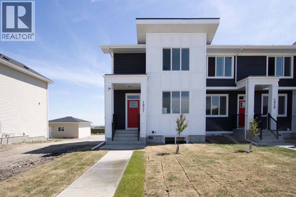 1931 McCaskill Drive, Crossfield, Alberta