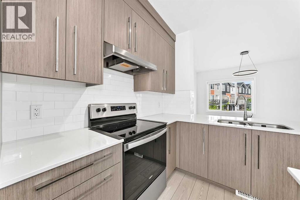 802, 335 Creekside Boulevard SW, Calgary, Alberta  T2X 5L1 - Photo 9 - A2324316