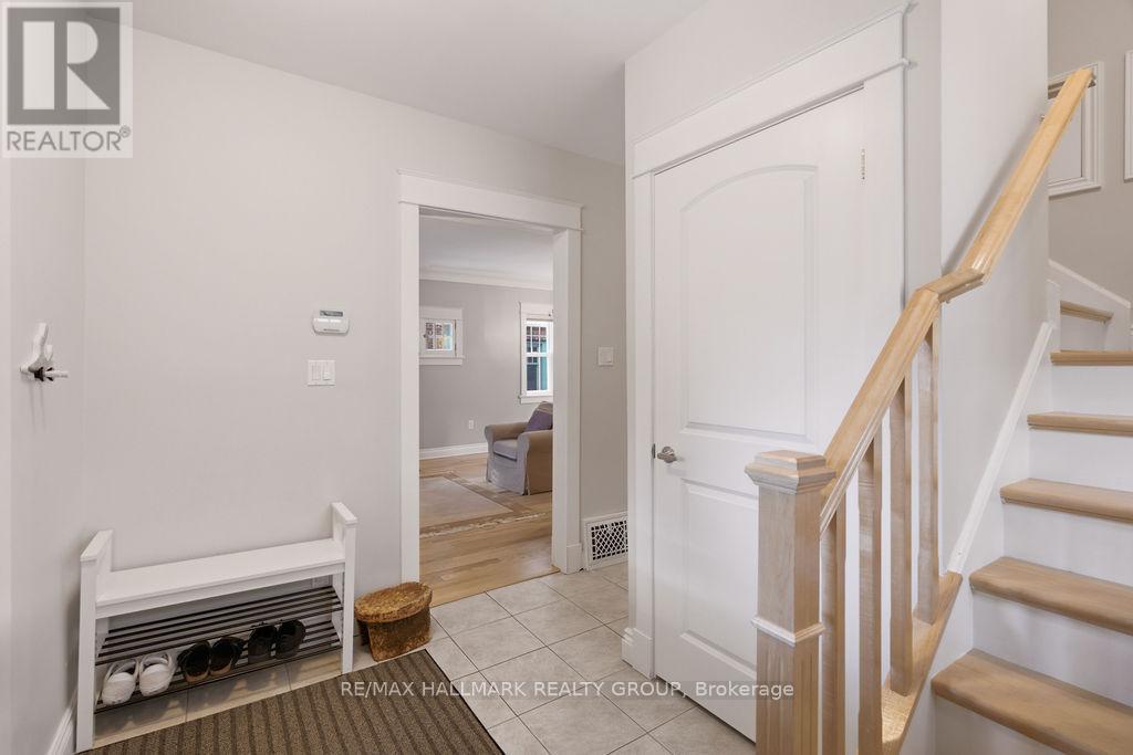 94 Marlborough Avenue, Ottawa, Ontario  K1N 8E9 - Photo 4 - X13497532