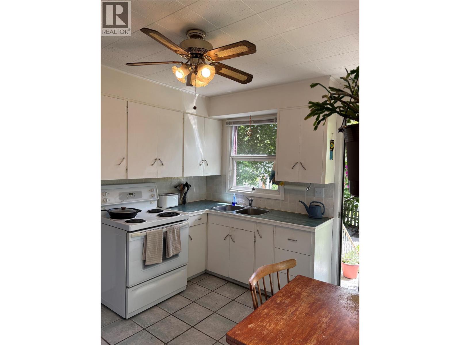 400 Ritchie Street, Kimberley, British Columbia V1A 1M4 - Photo 11 - 10392575