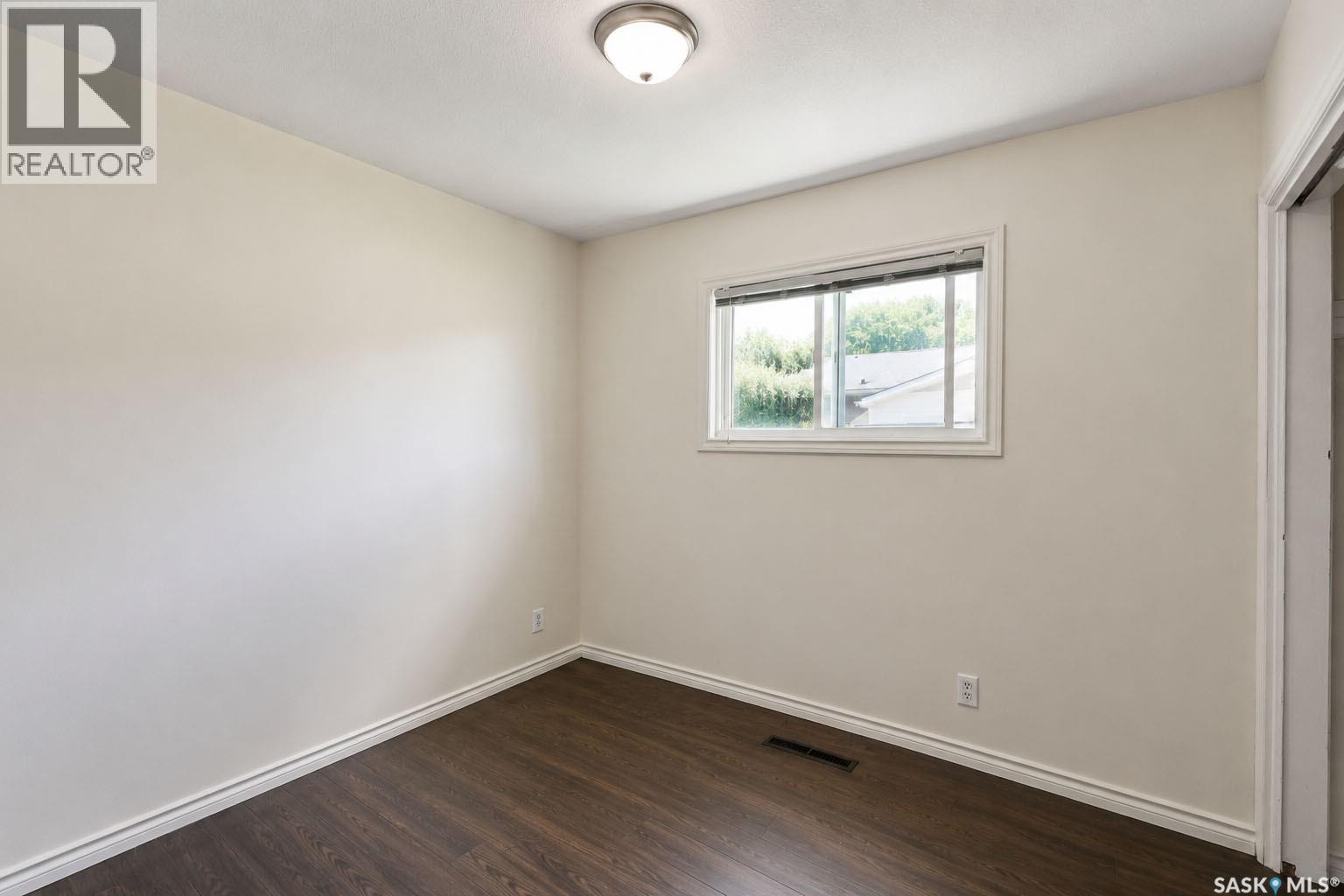 2410 Steuart Avenue, Prince Albert, Saskatchewan  S6V 2V2 - Photo 17 - SK040811