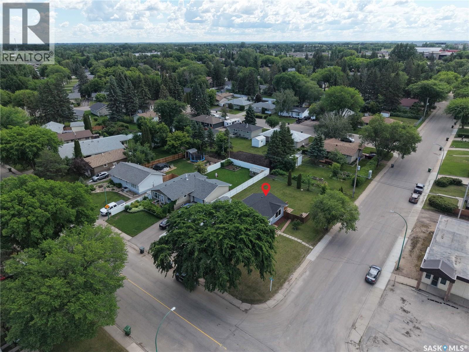 2410 Steuart Avenue, Prince Albert, Saskatchewan  S6V 2V2 - Photo 7 - SK040811