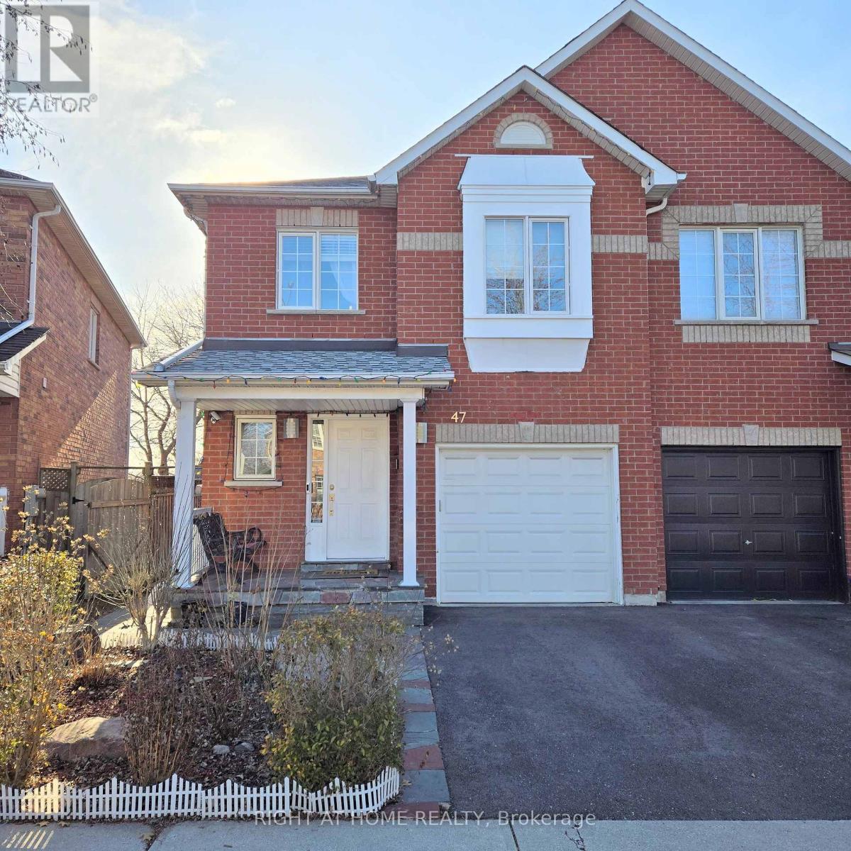 LOWER - 47 MARE CRESCENT, Toronto, Ontario