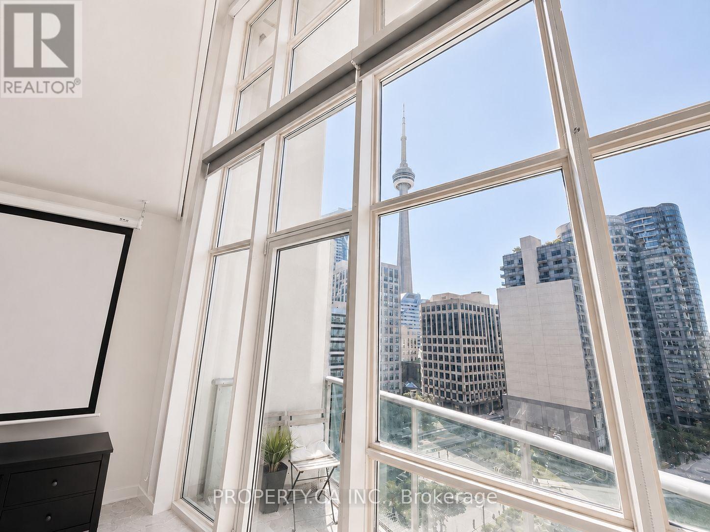 923 - 36 BLUE JAYS WAY, Toronto, Ontario