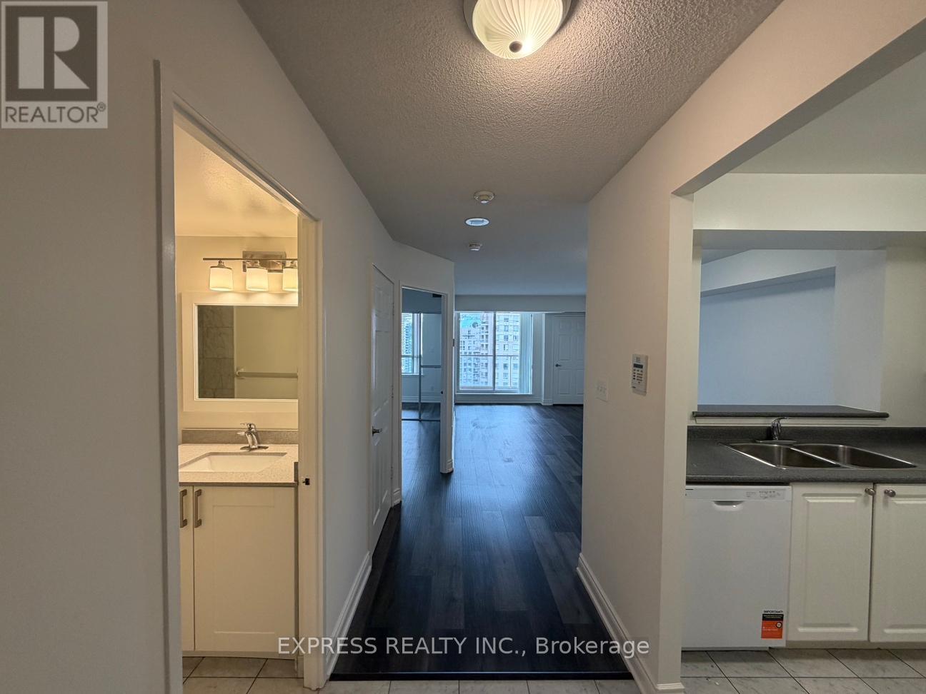 2201 - 18 HILLCREST AVENUE, Toronto, Ontario