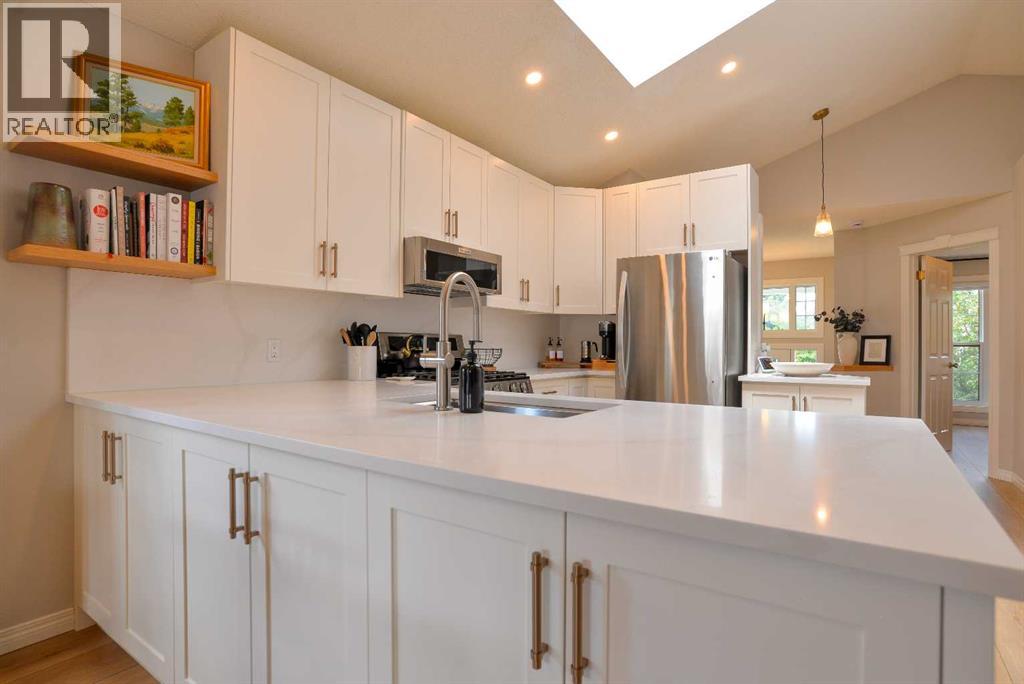 7 Tuscany Valley Road Nw, Calgary, Alberta  T3L 2C1 - Photo 5 - A2324175