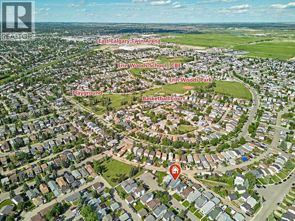 20 Erin Ridge Court Se, Calgary, Alberta  T2B 3B2 - Photo 3 - A2324315